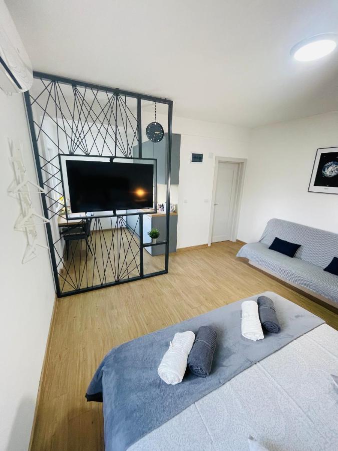 Muki Apartments Surcin Luaran gambar