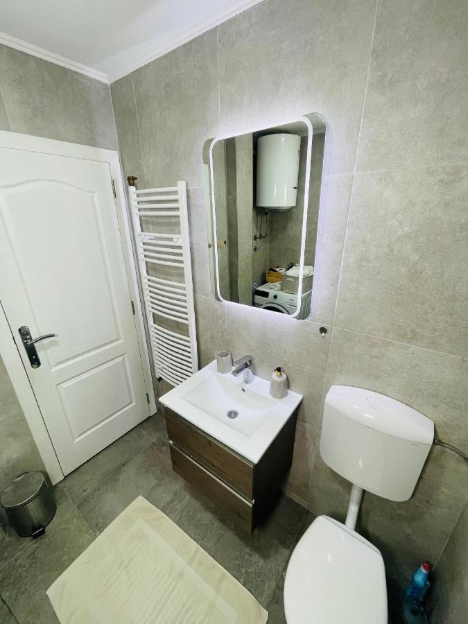 Muki Apartments Surcin Luaran gambar